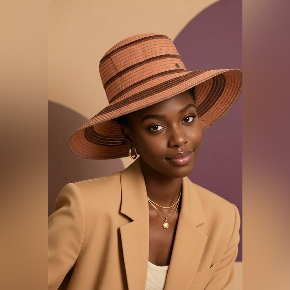 LN Liz Claiborne (One Size) Coral Wide Brim Sun Hat.